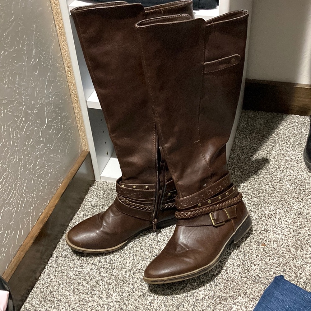 Lightly worn Rampage size 7.5 - Picture 1 of 2